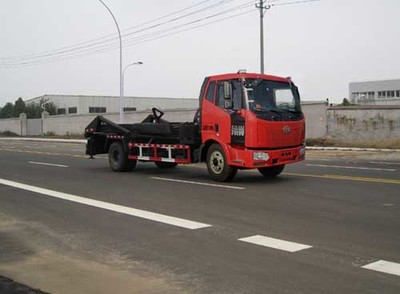 龍帝背罐車 現(xiàn)代物流中的高效油罐運輸解決方案